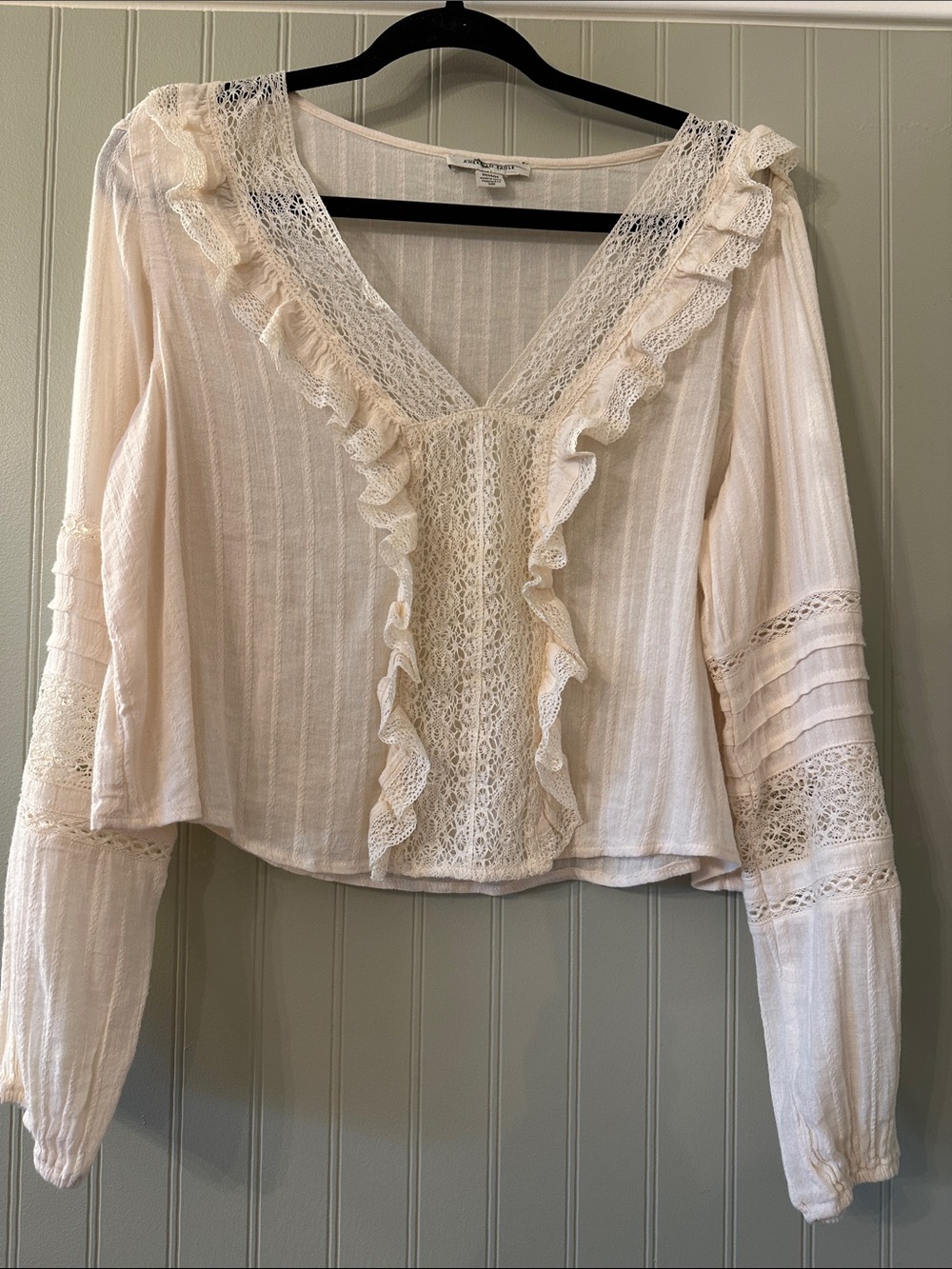 American Eagle Outfitters Cream Lace Ruffle V-Neck Blouse